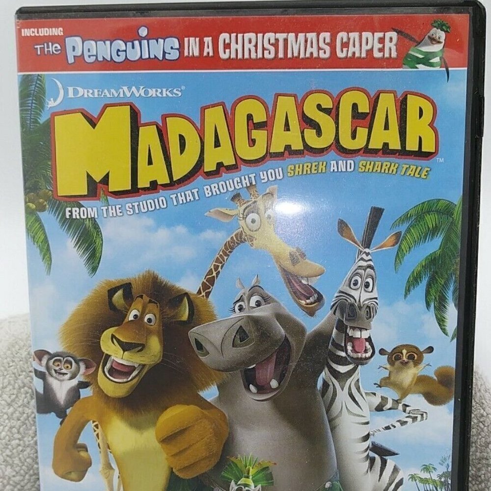 Madagascar & the Penguins in A Christmas Caper DVD 2008 Ben Stiller Chris Rock